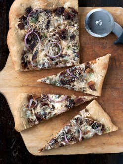caramelized-fennel-pizza