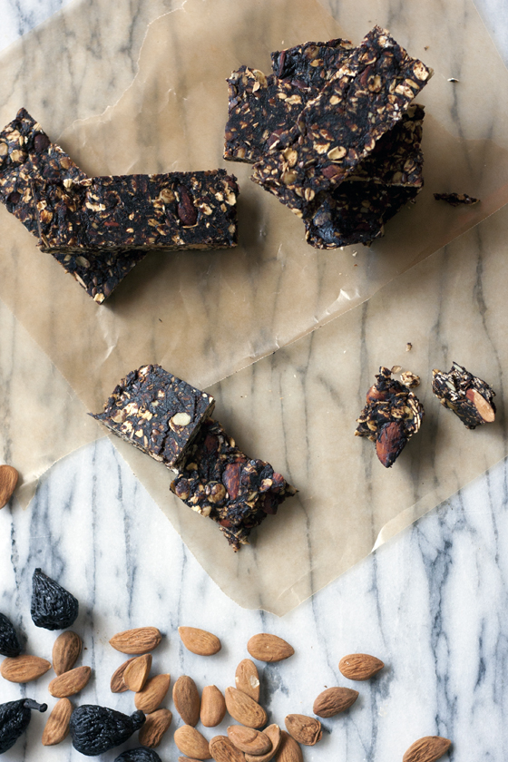 figgy-granola-bars