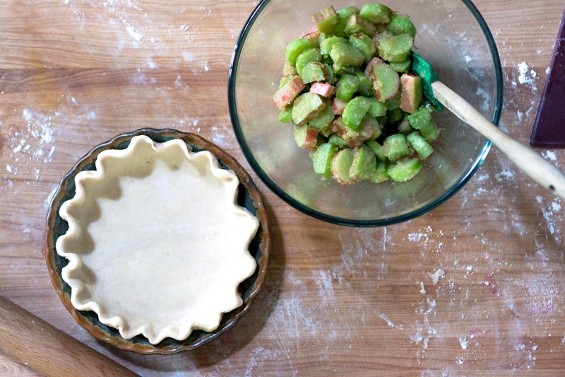 mini-rhubarb-pie