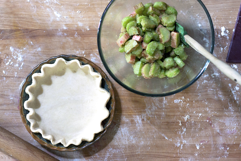mini-rhubarb-pie