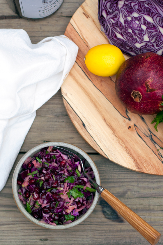 apple-cabbage-pom-slaw